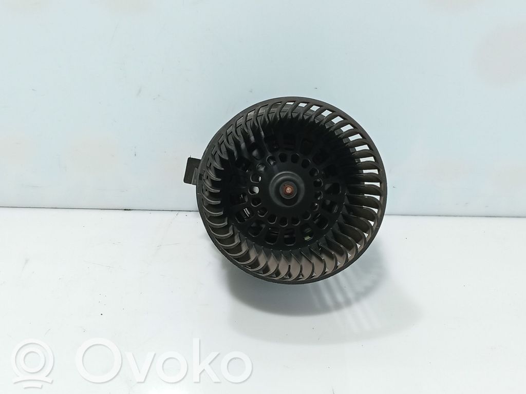 Peugeot 208 I Ventilator aerotermă 