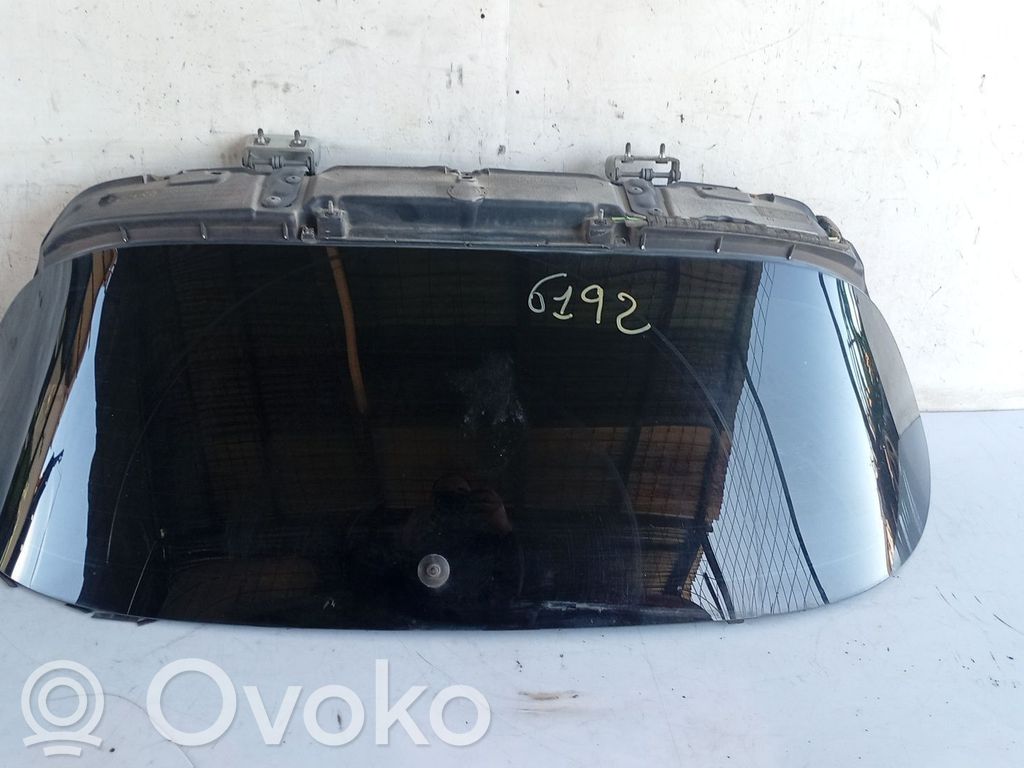 Vidrio lateral trasero   8744FH