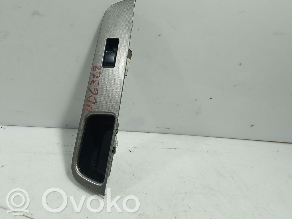 Nissan Tiida C11 Przyciski szyb