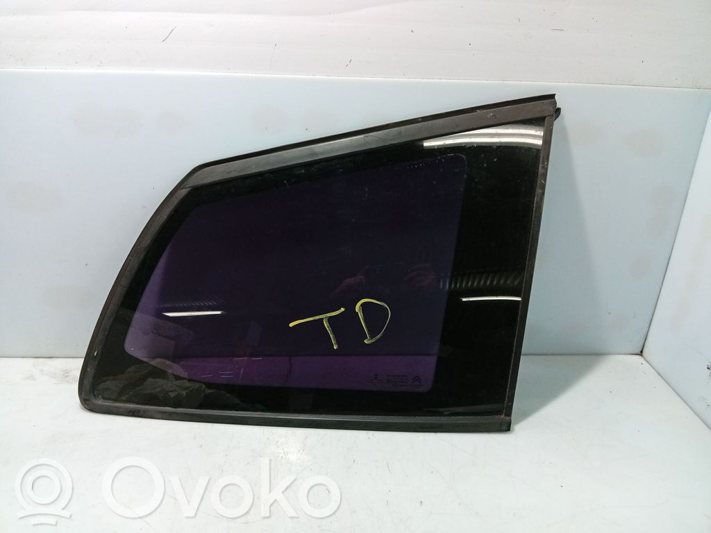 Citroen C4 Grand Picasso Vidrio lateral trasero