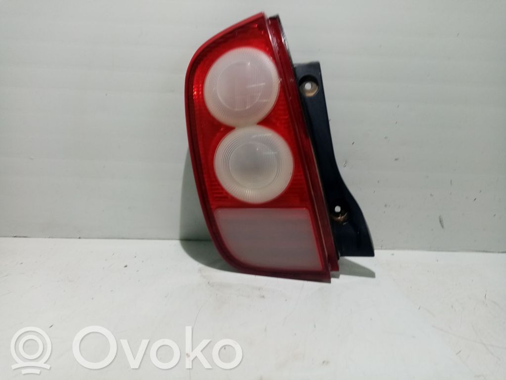 Nissan Micra C+C Luci posteriori