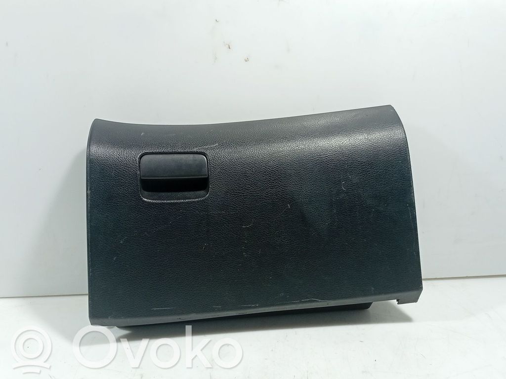 Guantera   66120AG010JC