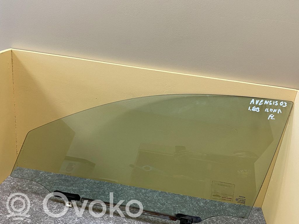 Toyota Avensis T220 Szyba drzwi przednich 