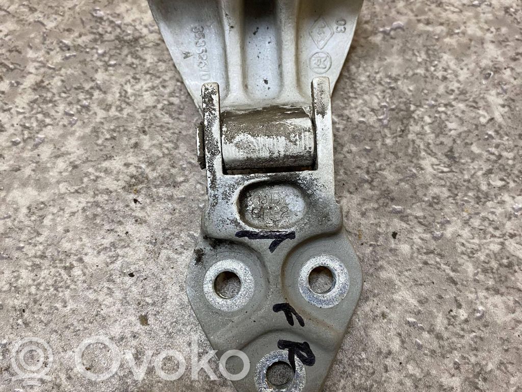Renault Master II Front door upper hinge 