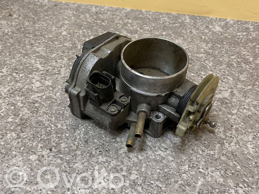 Audi A6 S6 C5 4B Zawór przepustnicy 