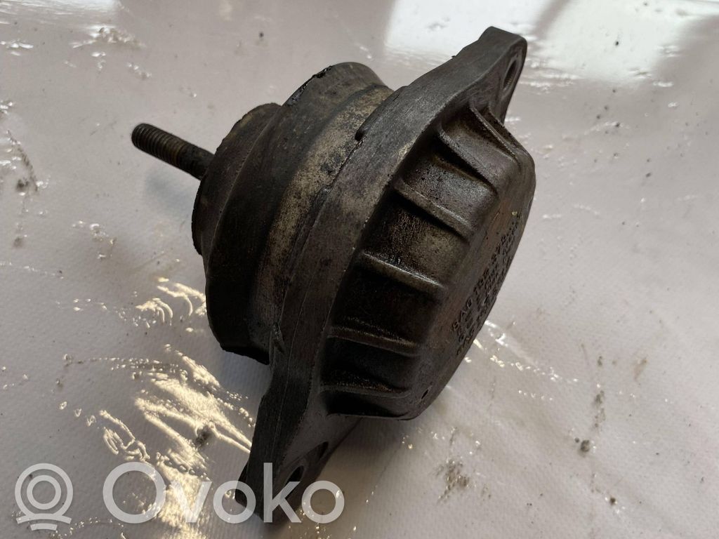 Engine mount bracket   8A0199379,8A0199381A