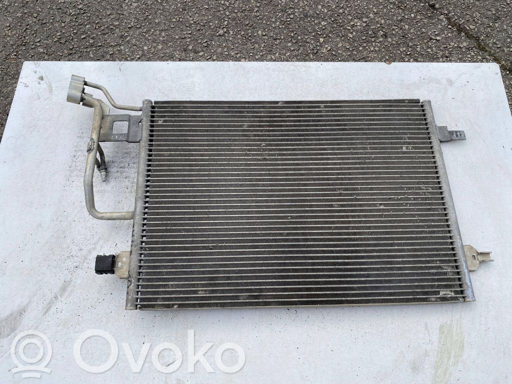 Volkswagen PASSAT B5.5 Skraplacz / Chłodnica klimatyzacji 