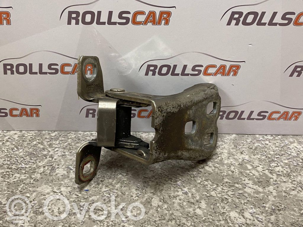 Jeep Grand Cherokee (WK) Front door lower hinge 
