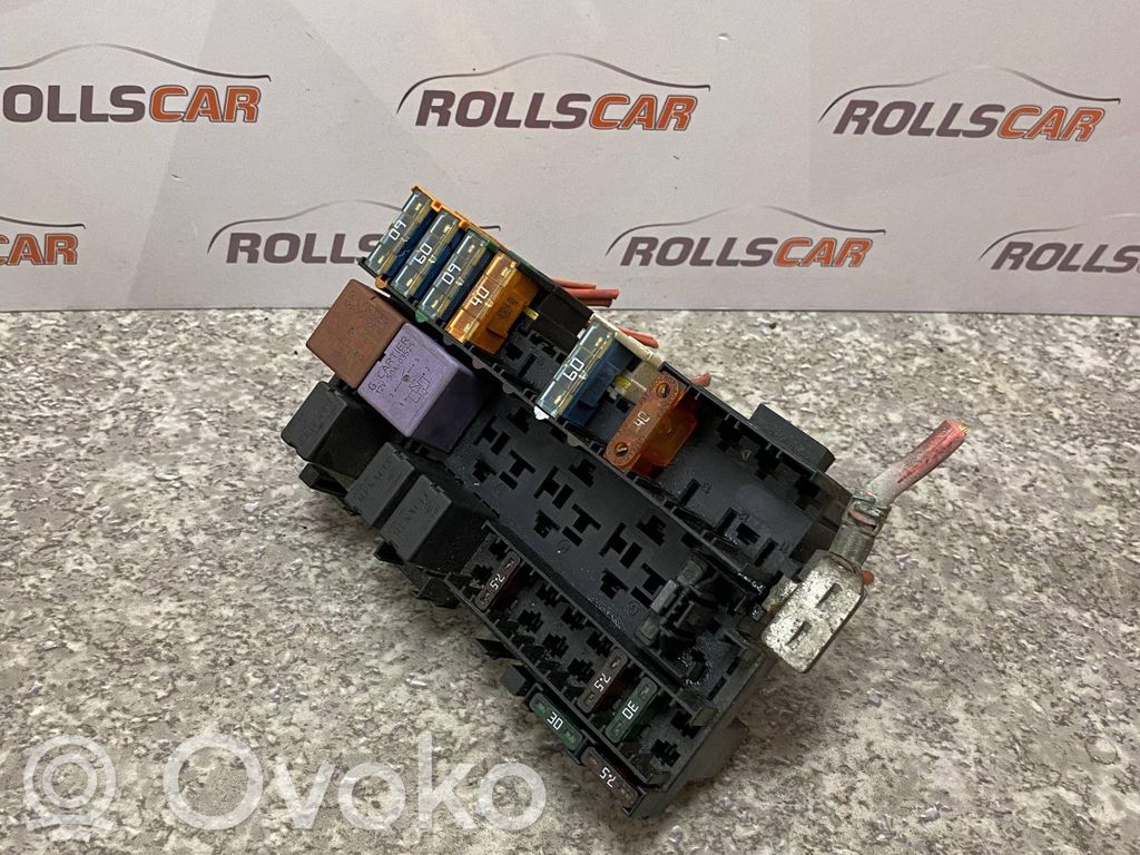 Renault Scenic I Juego de caja de fusibles 