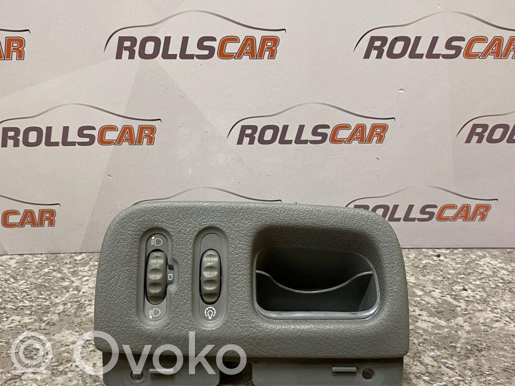 Renault Scenic I Headlight level height control switch 