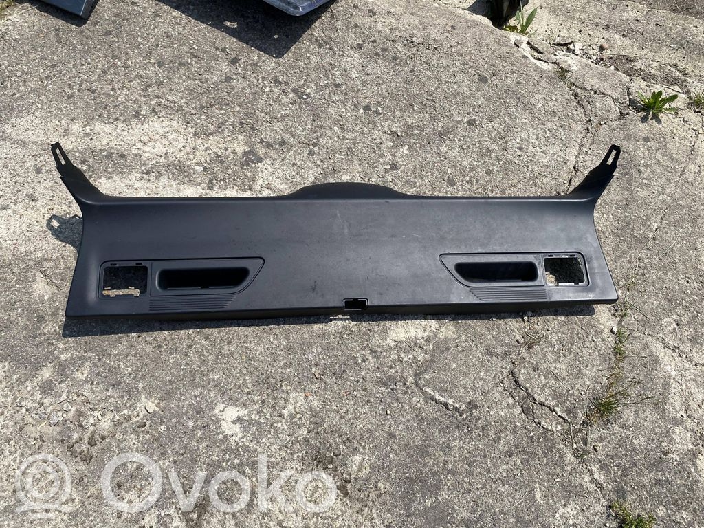 BMW X5 E70 Takaluukun alaosan verhoilusarja 