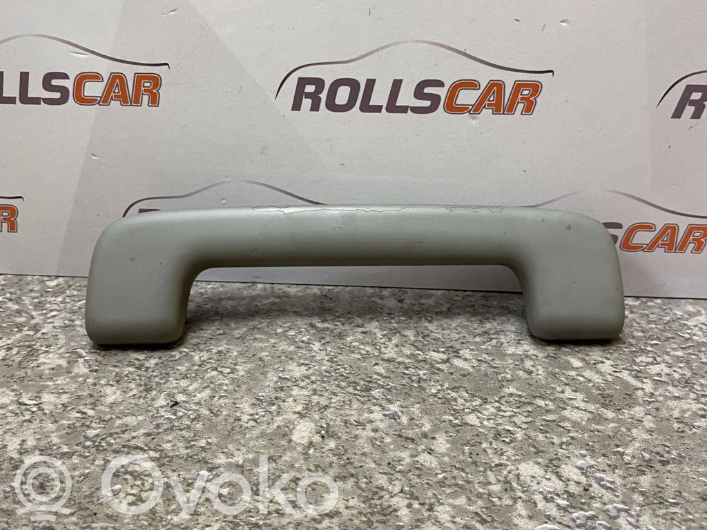 Audi A8 S8 D3 4E Rankenėlė priekinė 