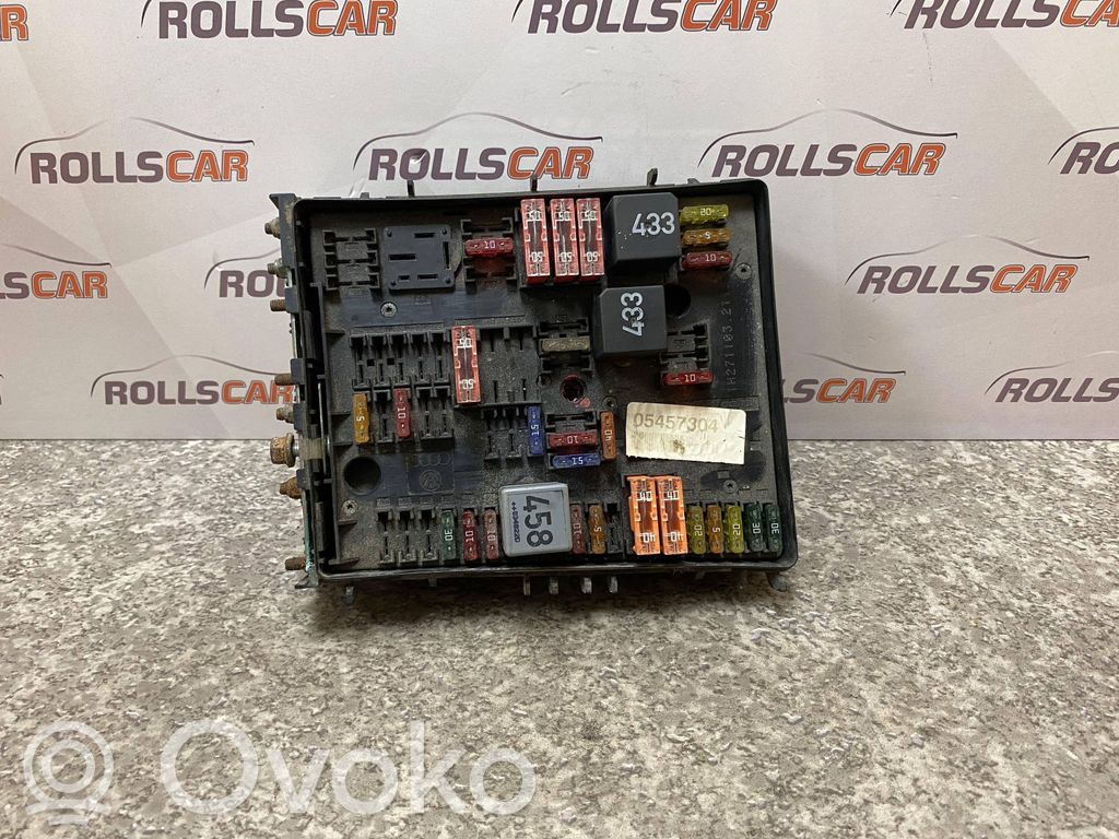 Volkswagen Golf V Fuse box set 