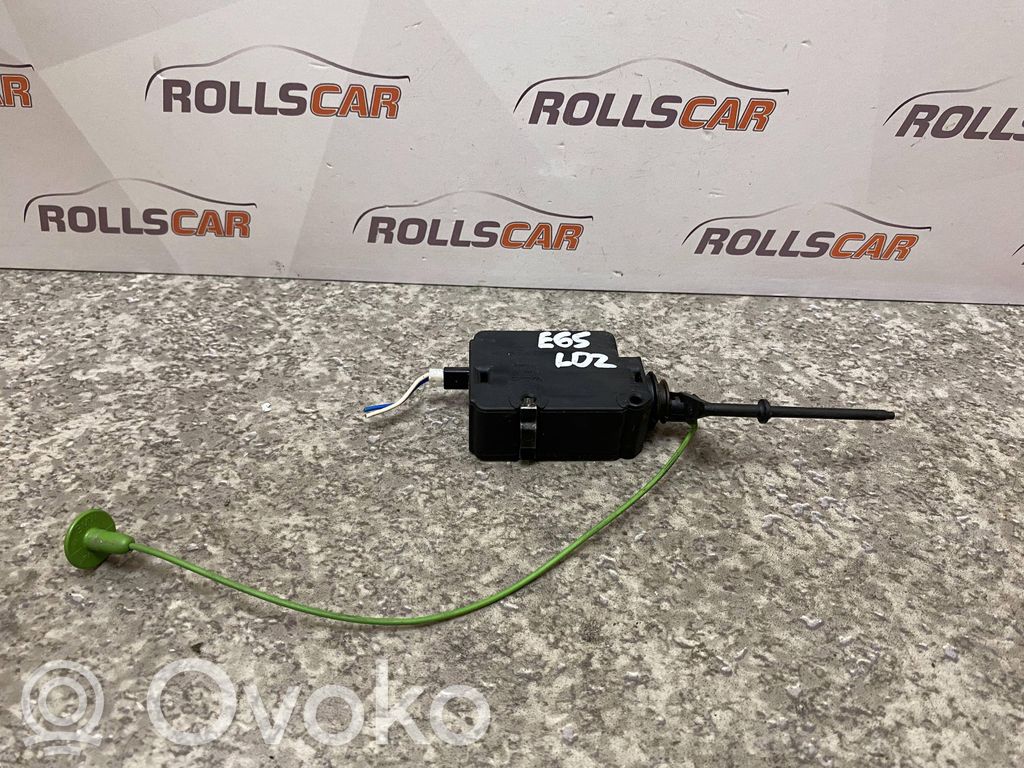 BMW 7 E65 E66 Fuel tank cap lock 