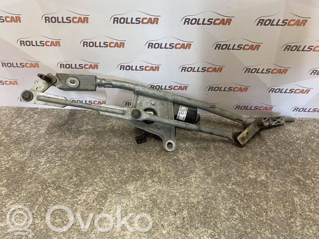 Volvo V70 Front wiper linkage and motor 