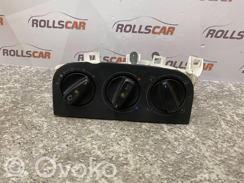 Climate control unit   95NW18D451A