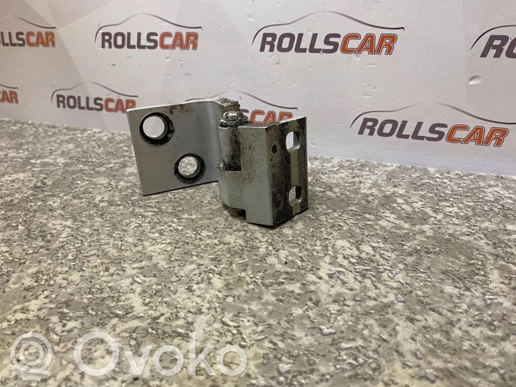 BMW X5 E53 Rear door lower hinge 