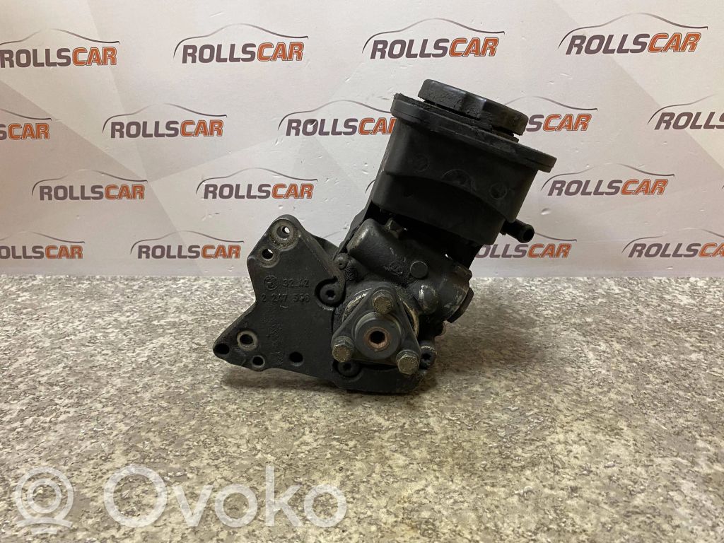 BMW 5 E39 Power steering pump 