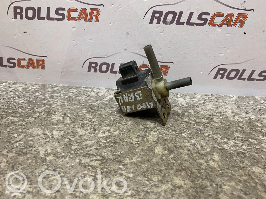 Audi 80 90 B3 Turboahtimen magneettiventtiili 