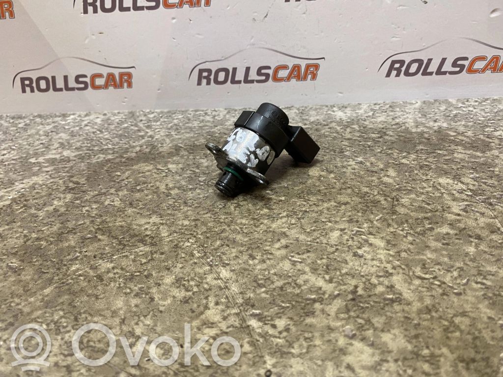 Fuel pressure sensor   928400560,23618,69005