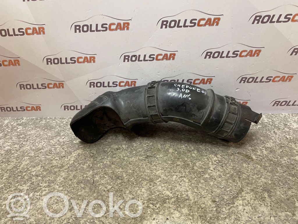 Jeep Grand Cherokee (WK) Air intake duct part 