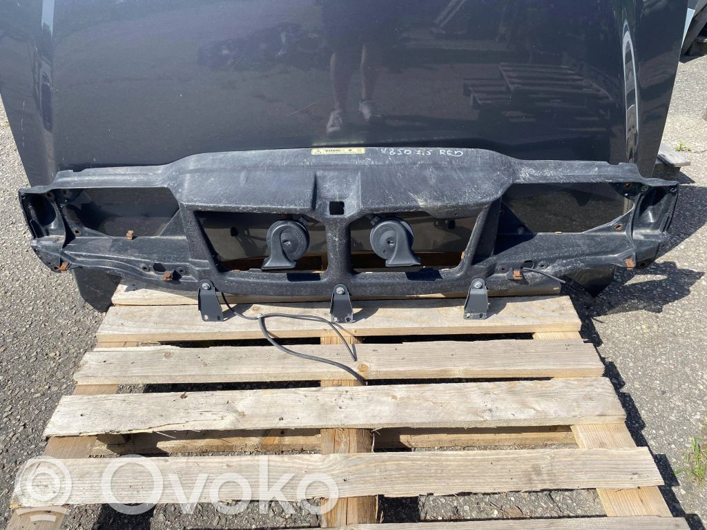 Volvo 850 Pas przedni 