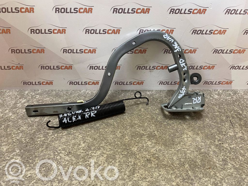 Jaguar S-Type Tailgate/trunk/boot hinge 