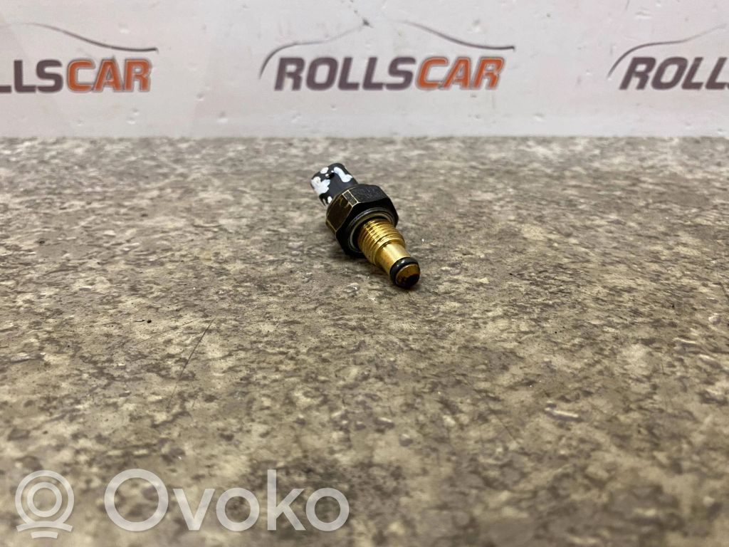 Mercedes-Benz C W204 Fuel pressure sensor 