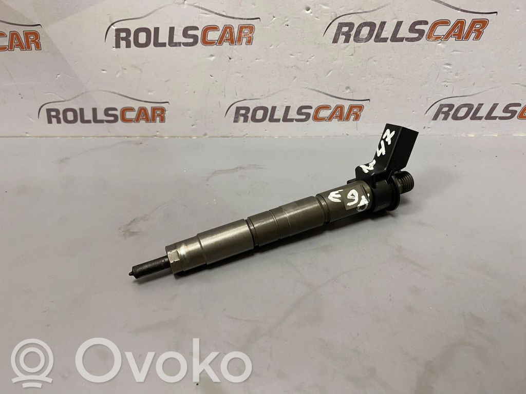 Fuel injector   780542801