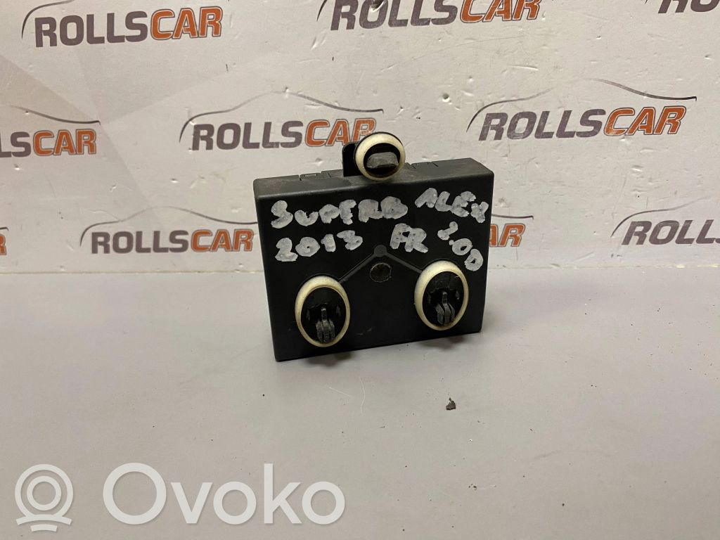 Skoda Superb B6 (3T) Door control unit/module 