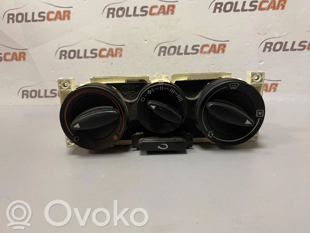 Audi A4 S4 B5 8D Unidad de control climatización 