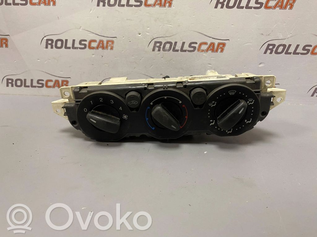 Ford Focus C-MAX Climate control unit 