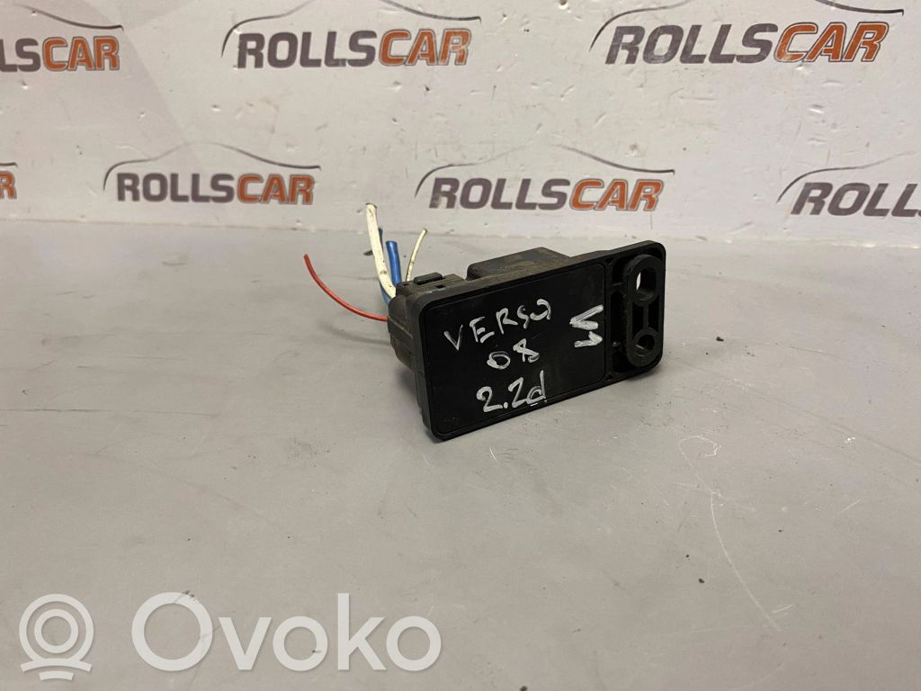 Toyota Corolla Verso AR10 Kita rėlė 