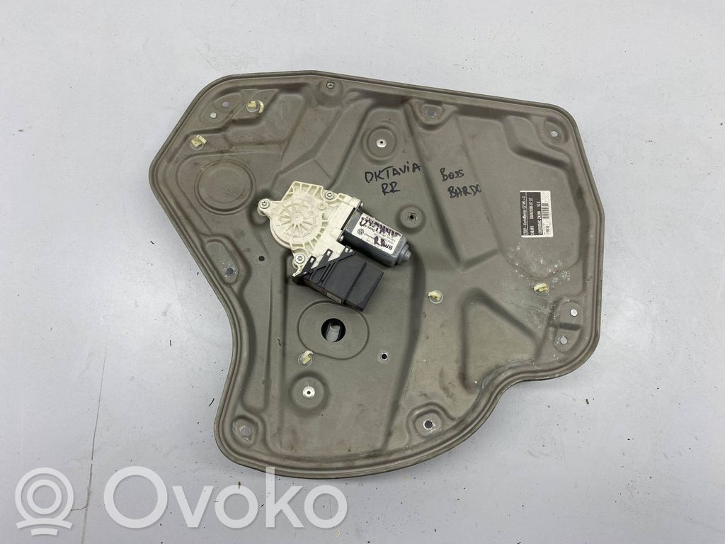 Elektryczny podnośnik szyby drzwi tylnych   117782G,1Z0839656C