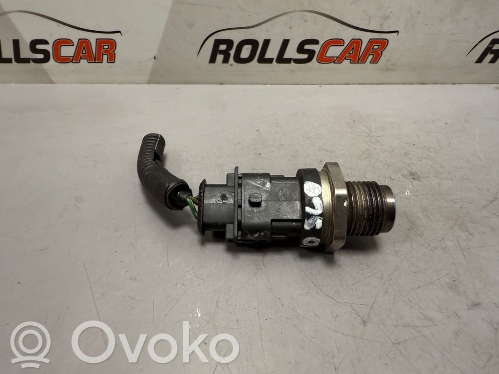 Volvo S60 Sensor de presión de combustible 