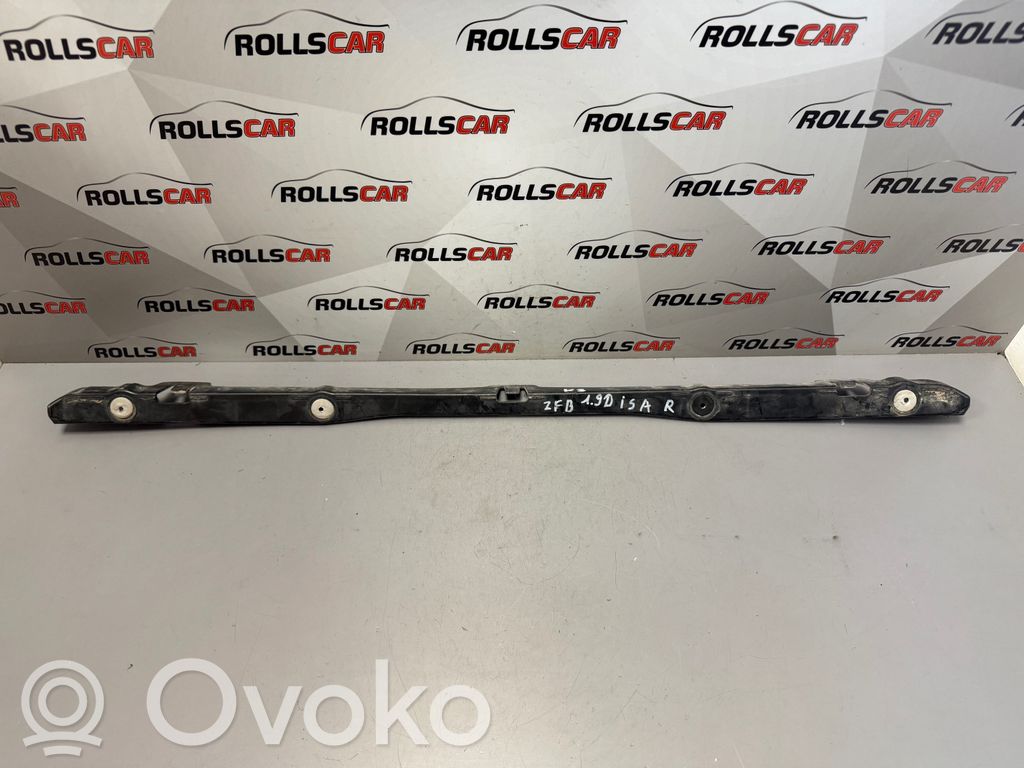 Opel Zafira B Uchwyt / Mocowanie zderzaka tylnego 