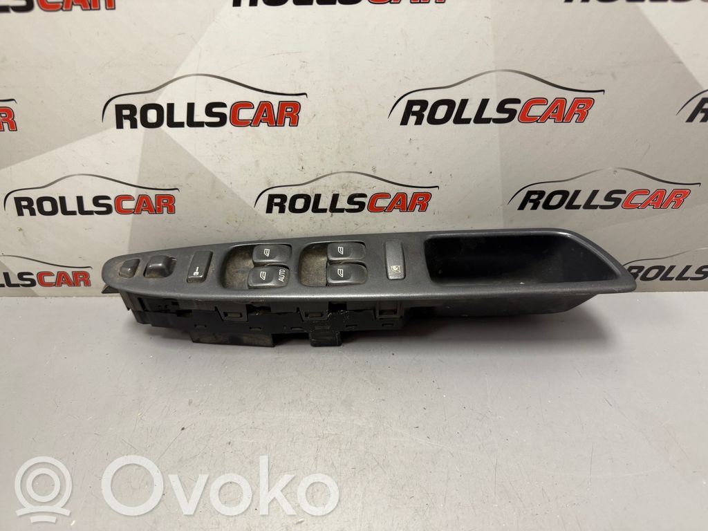 Volvo S40, V40 Przyciski szyb 