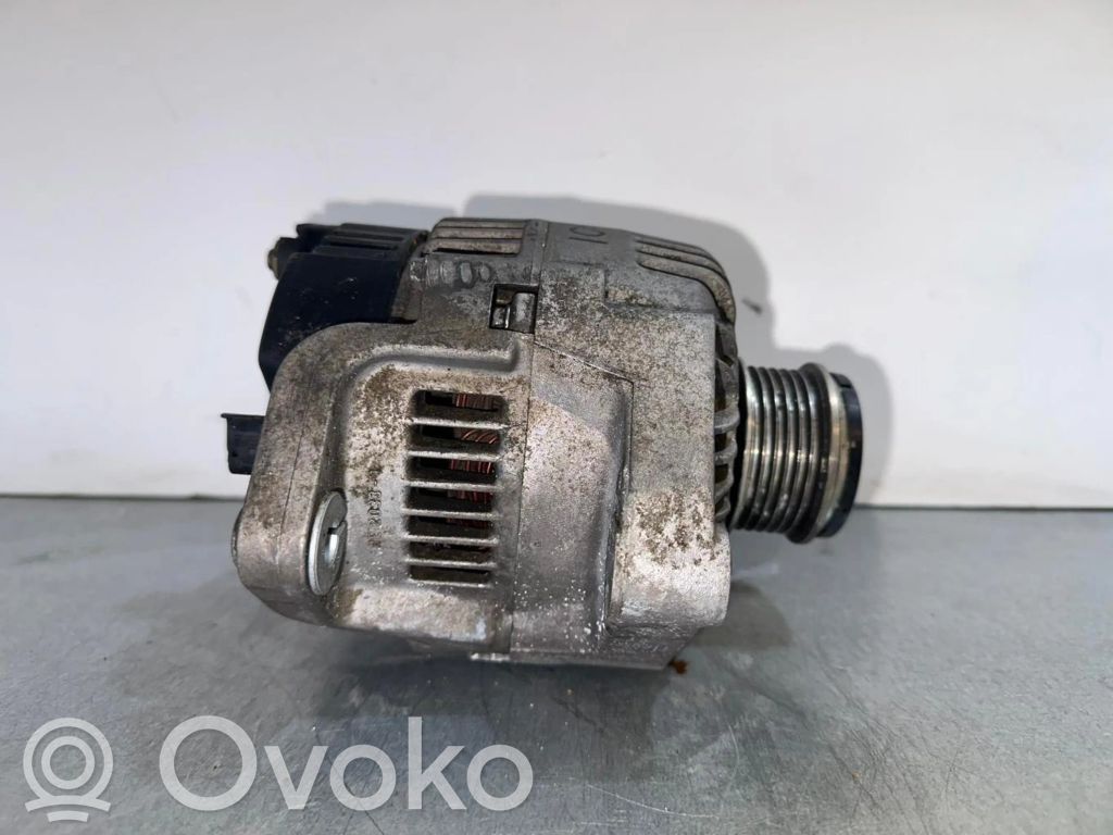 Renault Laguna II Ģenerators 