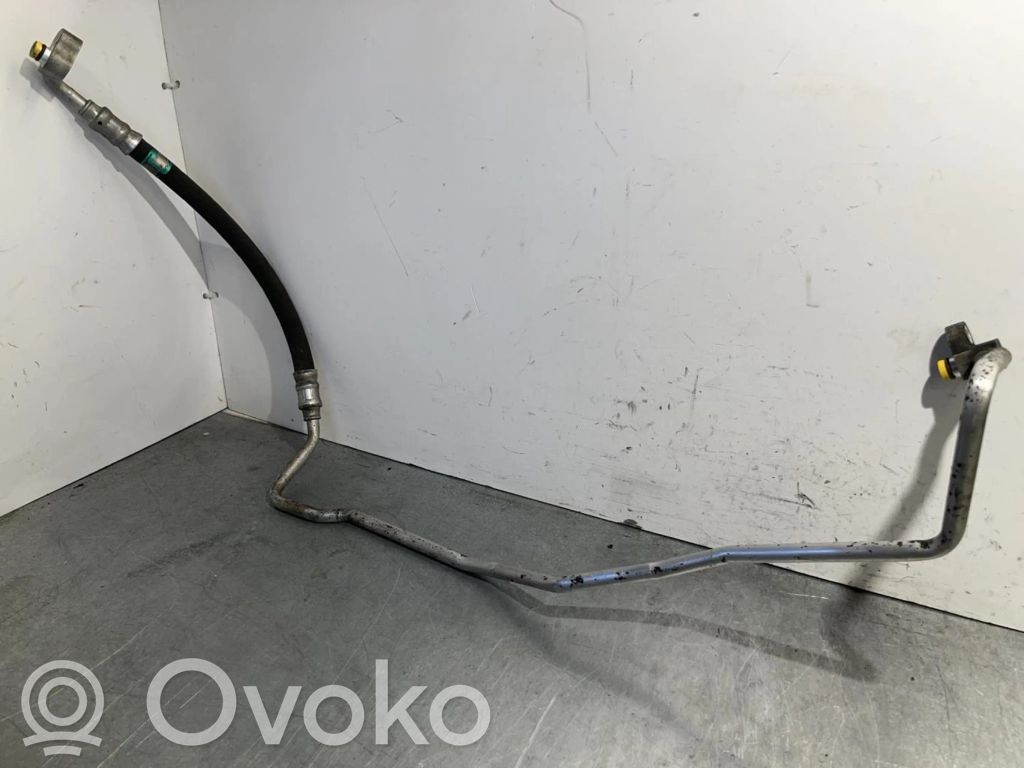 BMW 1 E81 E87 Air conditioning (A/C) pipe/hose 