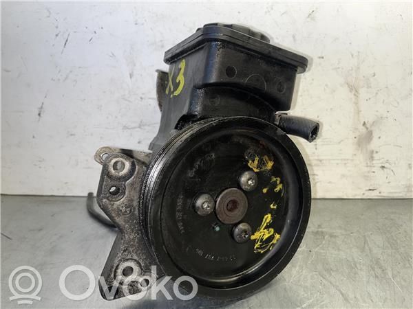 Ohjaustehostimen sähköpumppu   32417787106