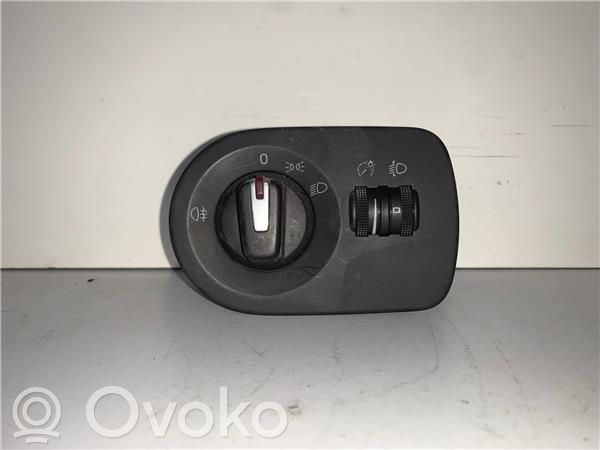 Seat Leon (1P) Interruptor de luz 