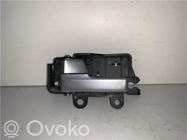 Manecilla interna puerta trasera   8M51R22601AA