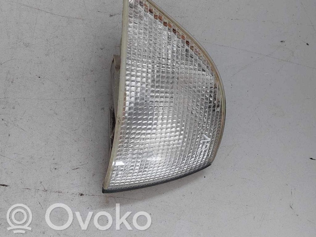BMW 5 E34 Front indicator light 