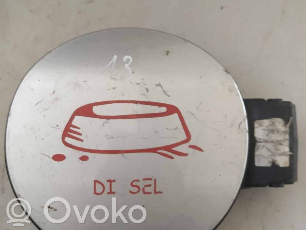 Volkswagen Golf V Klapka wlewu paliwa 