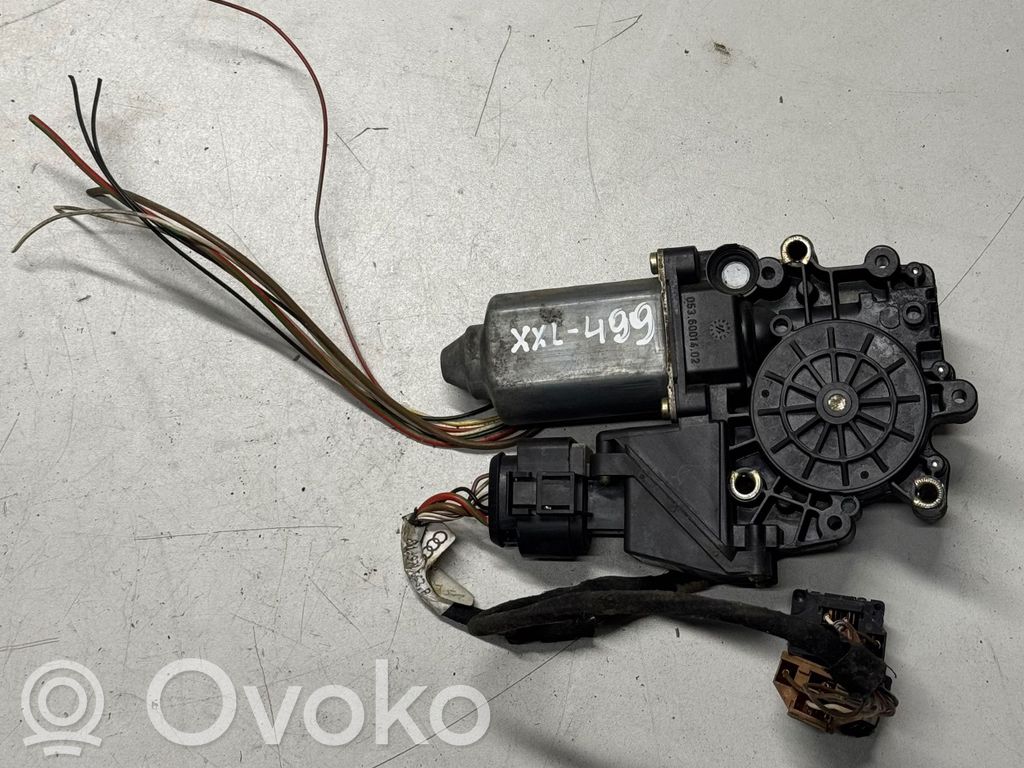 Audi A4 S4 B5 8D Front door window regulator motor 