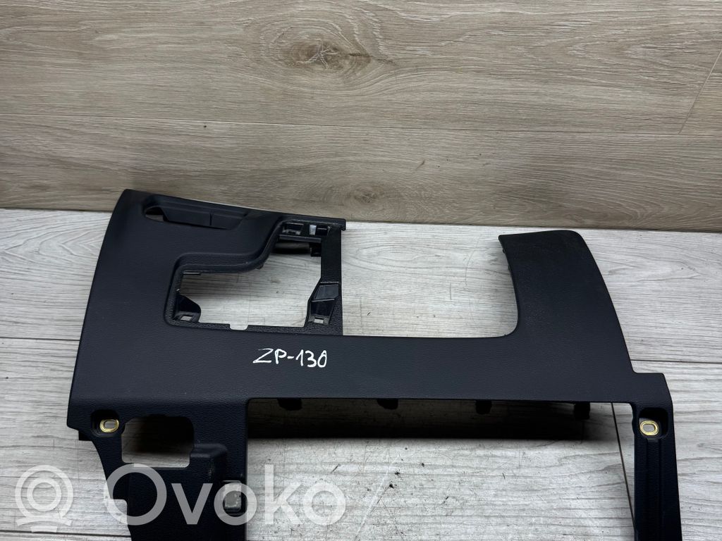 Audi A3 S3 8V Revestimiento de los botones de la parte inferior del panel 