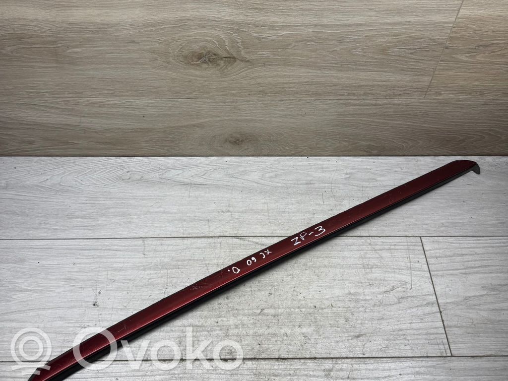 Volvo XC60 Windshield trim 