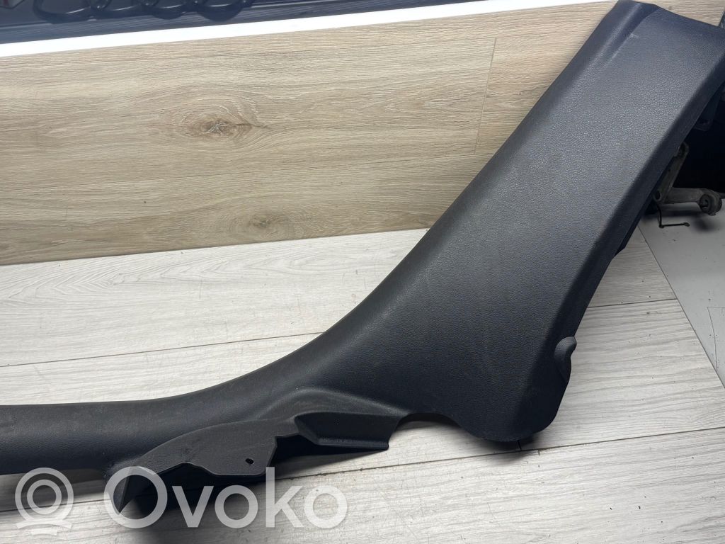 Audi A3 S3 8V Moldura inferior lateral del asiento trasero 