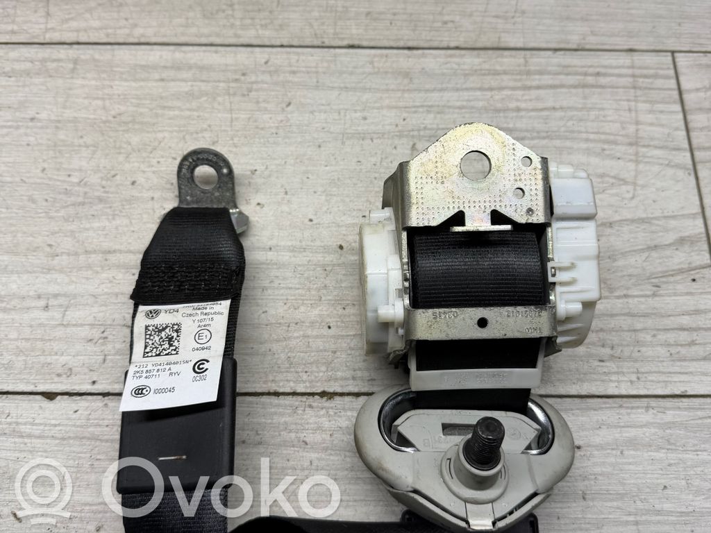 Volkswagen Caddy Rear seatbelt 