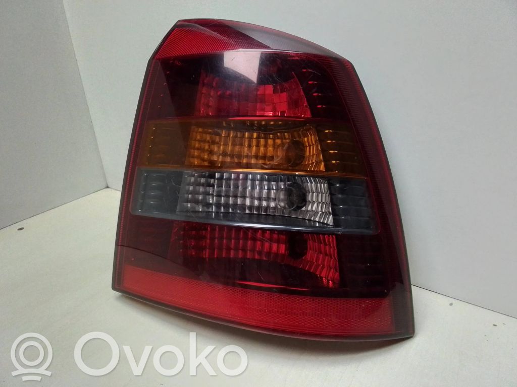 Opel Astra G Aizmugurējais lukturis virsbūvē 